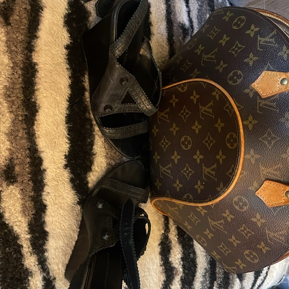 Balenciaga wedges in the color, black size 38 leather - Picture 2 of 6